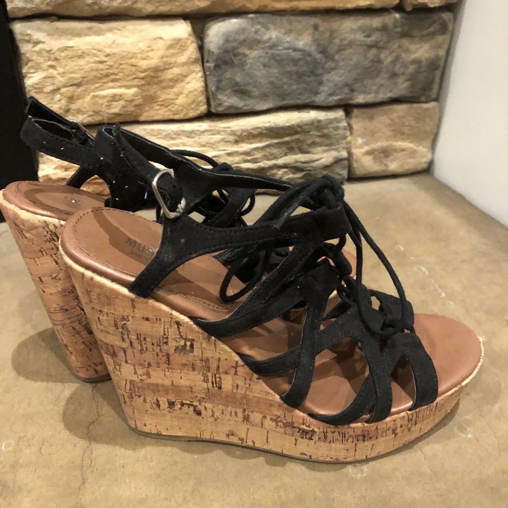 Black Lace-Up Wedges